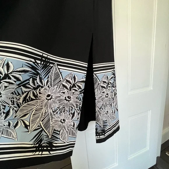 EUC J Jill Wearever Collection Wrap Style Maxi Dress; Black Havana Floral - Picture 5 of 8